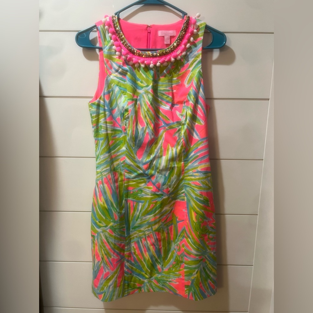 Lilly Pulitzer shift dress. Size 2. Never worn.